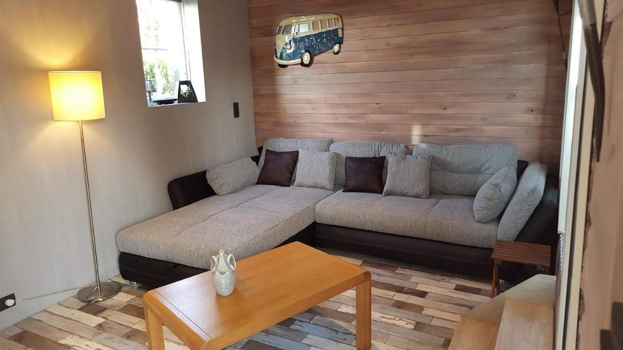 La Baie Des Lacs Apartment Froid Chapelle Bagian luar foto
